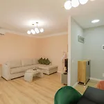 Apartman Miku Apartment-spectacular 1bd At Komuna E Parisit *