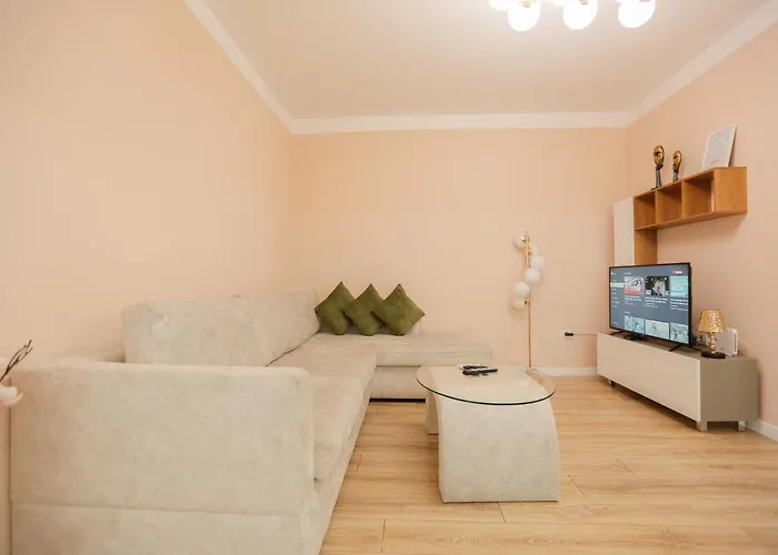 Miku Apartment-spectacular 1bd At Komuna E Parisit Appartamento