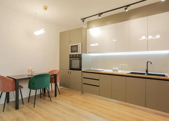 Miku Apartment-spectacular 1bd At Komuna E Parisit Апартаменты Тирана